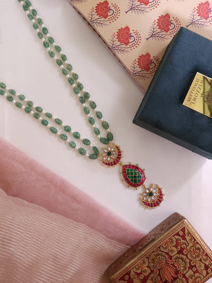 Aashirya Neckpiece
