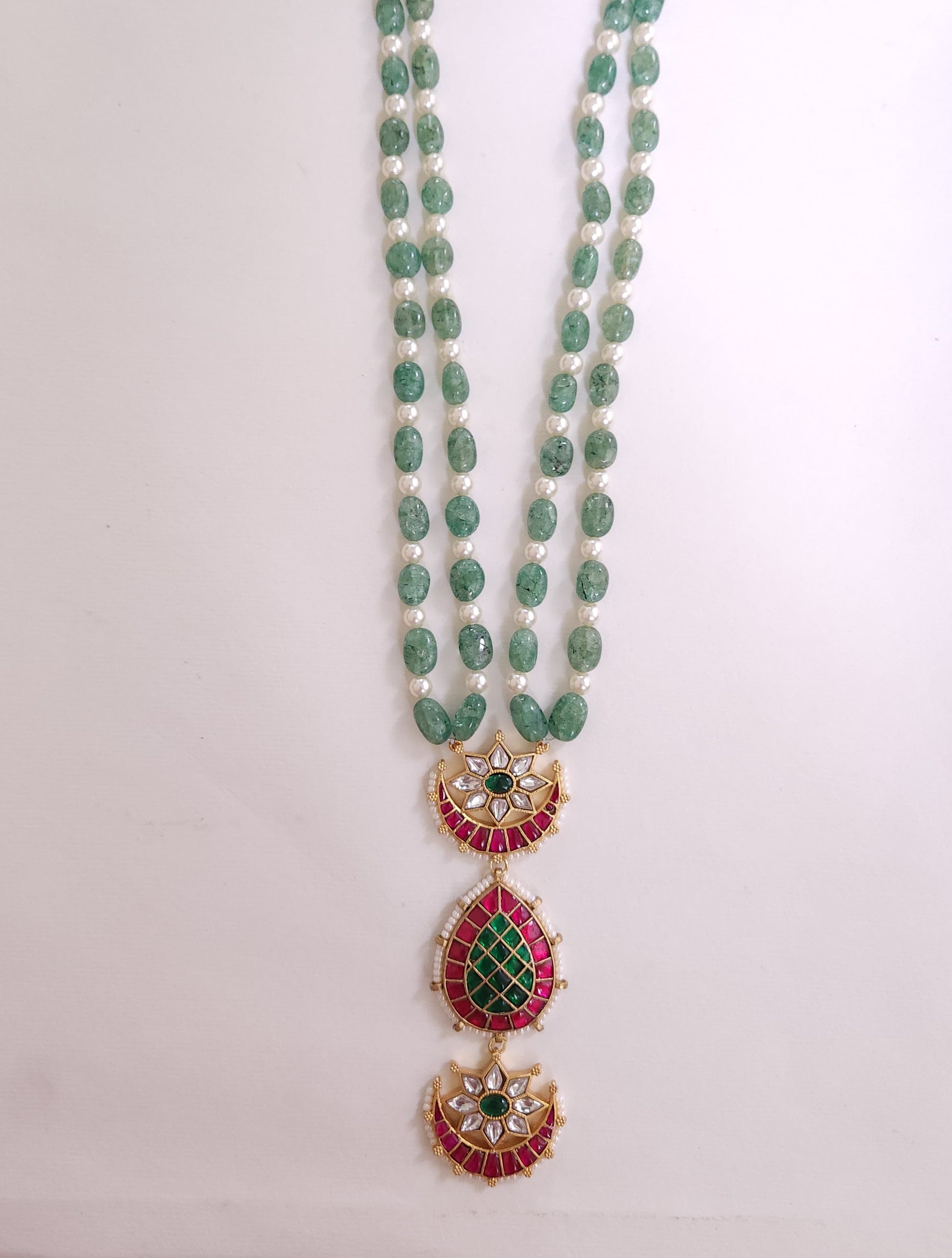 Aashirya Neckpiece