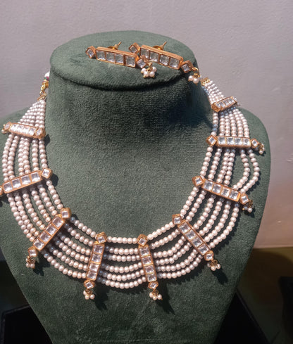 Aarvika Choker Set
