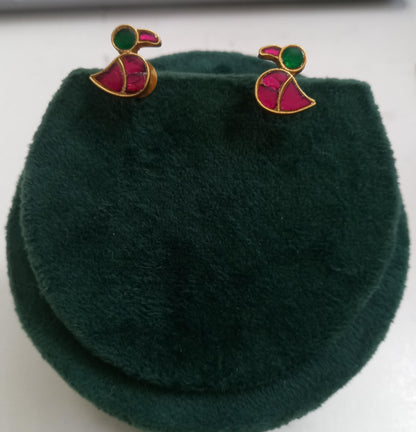 Pikuu Ear Studs