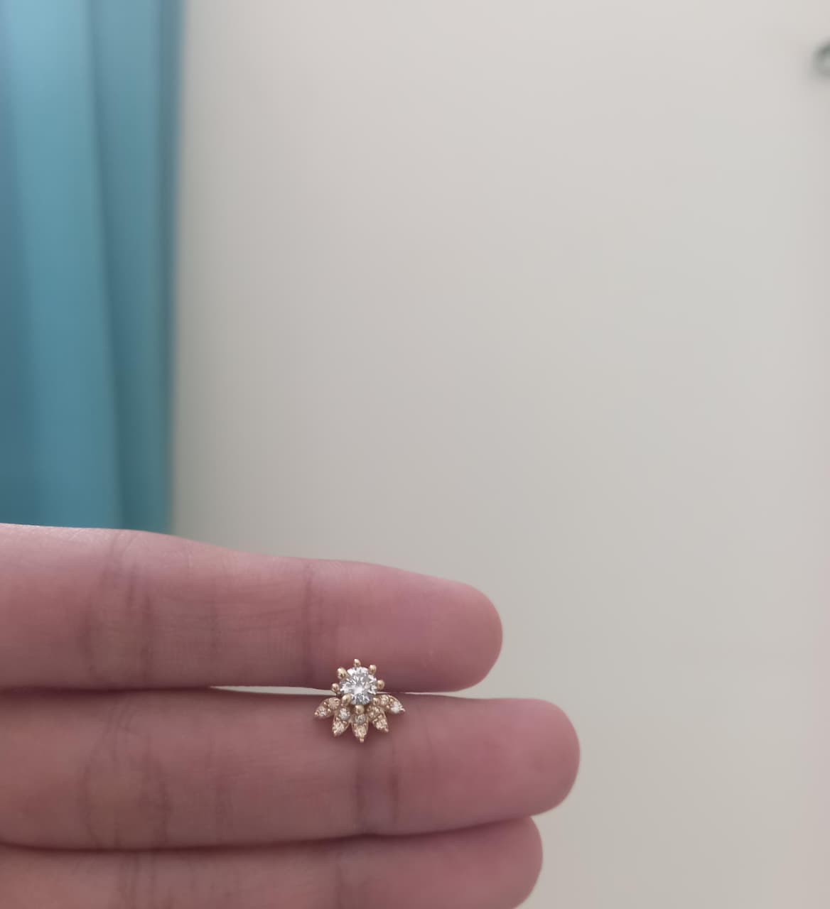 Taru 925 Sterling Silver Nose Pin for Women