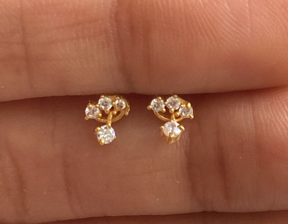 Petaldrop 925 Silver Studs