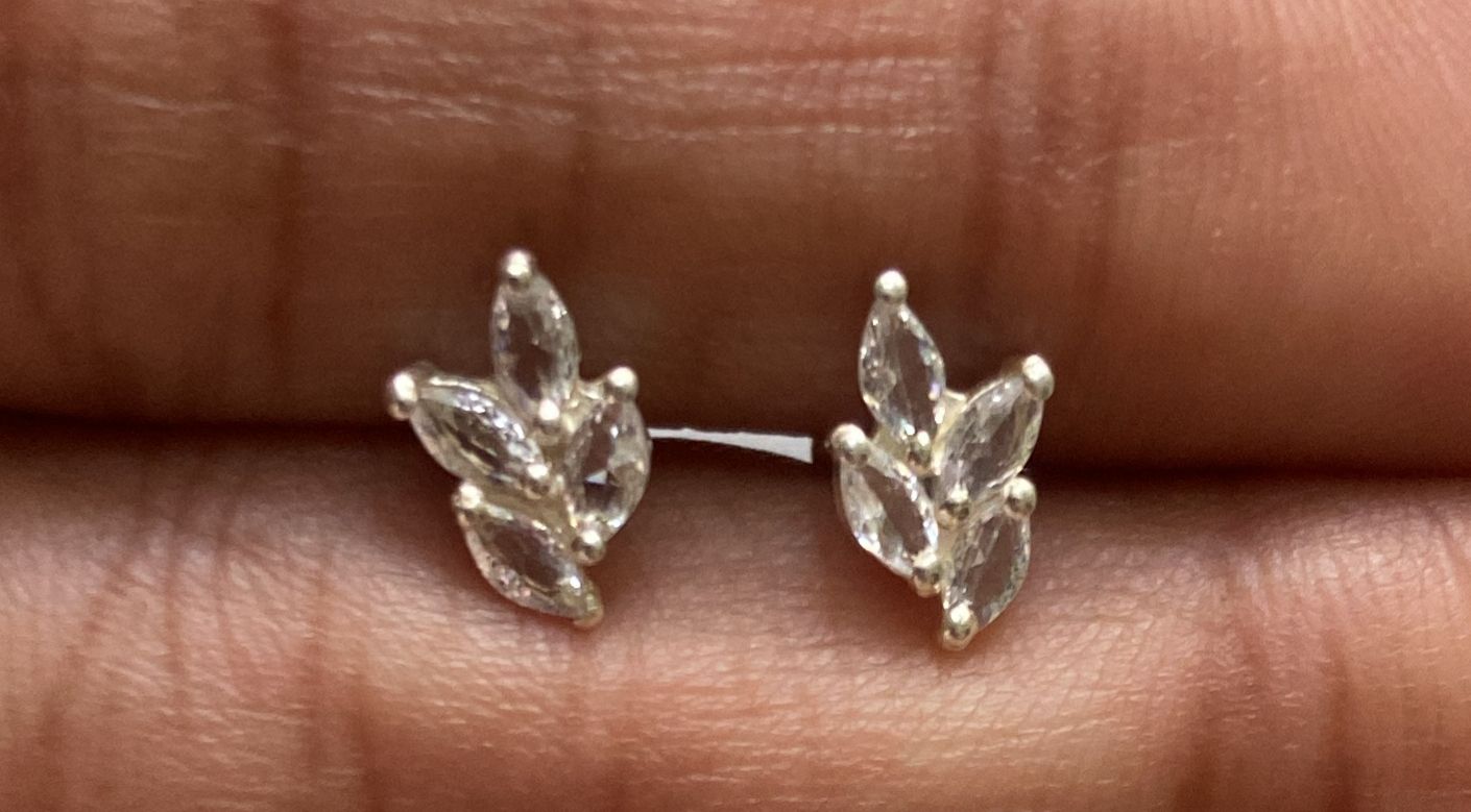 Lumi 925 Silver Studs