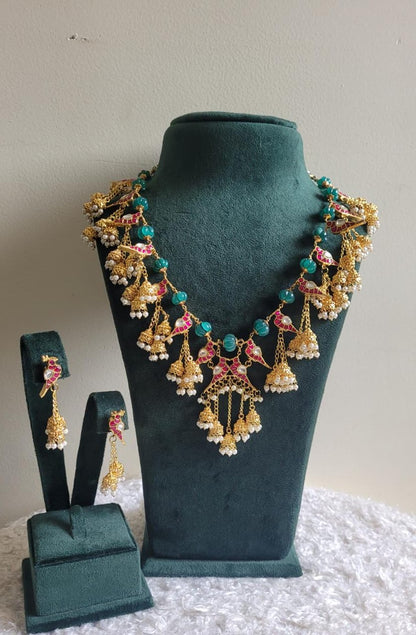 Almora Necklace Set