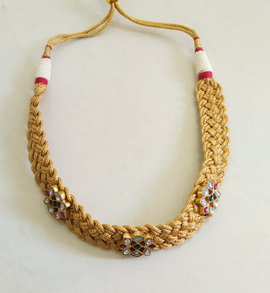 Dossera Choker