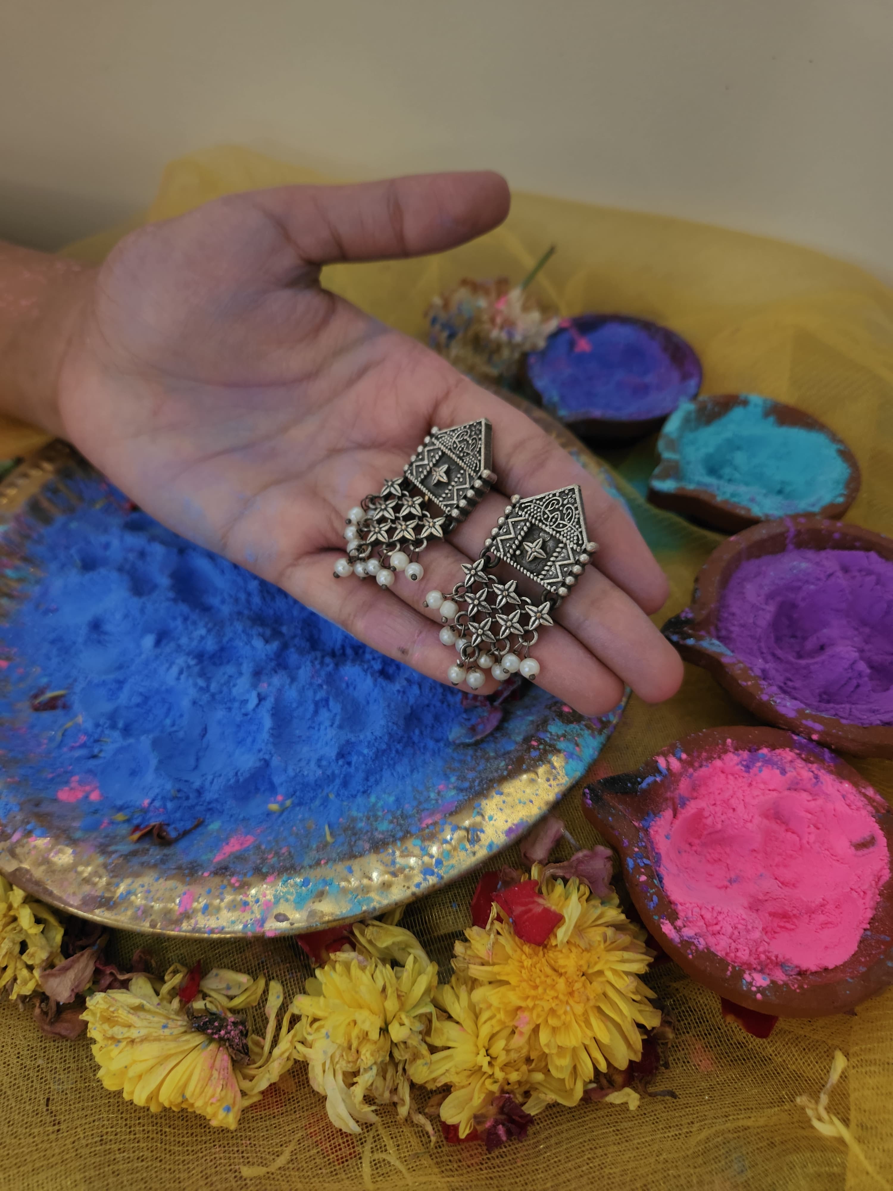 Aakarsh Earrings