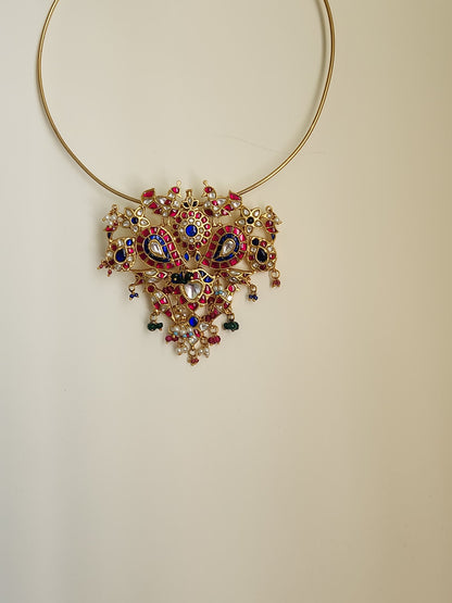 Vamika Necklace Set
