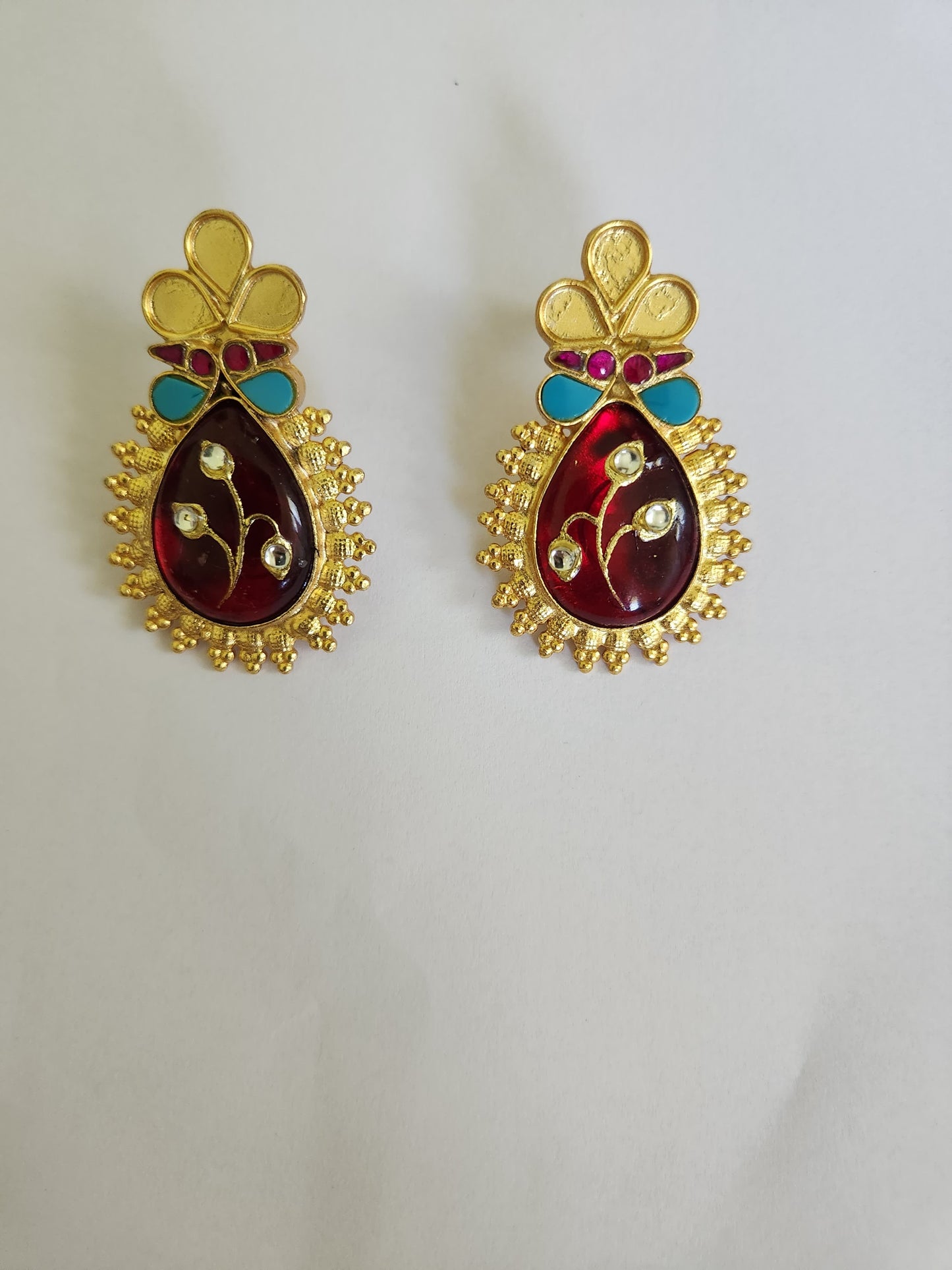 Hunar Earrings