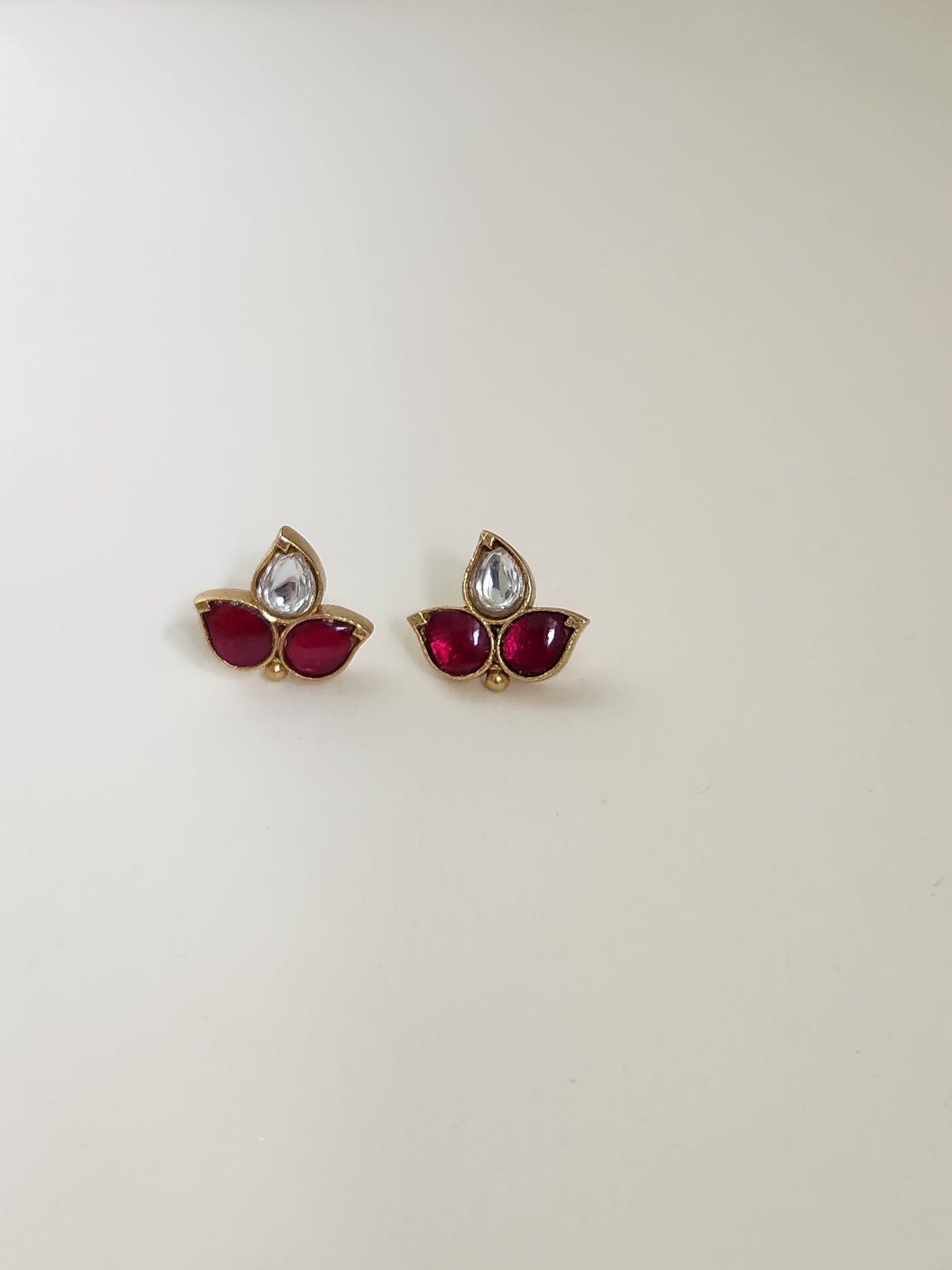 Giyaana Silver Earrings