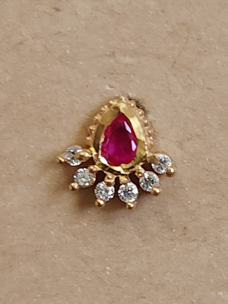 Pear drop Gold Nosepins