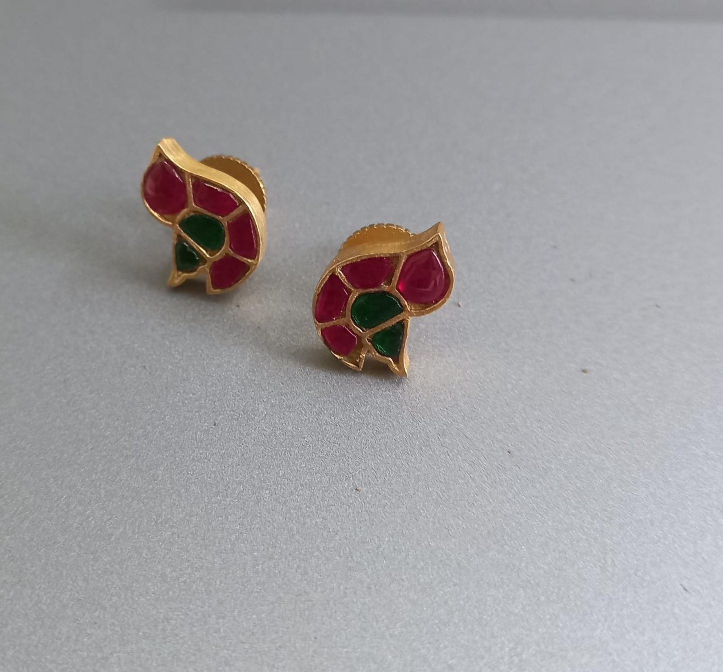 Pikuu Ear Studs