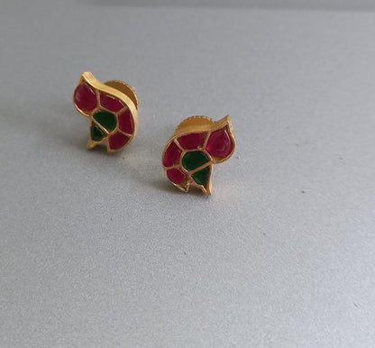 Pikuu Ear Studs