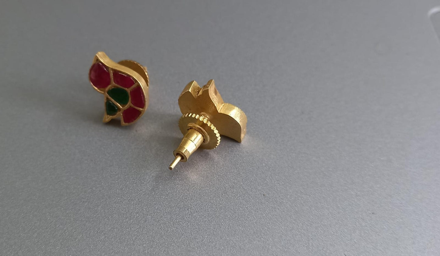 Pikuu Ear Studs