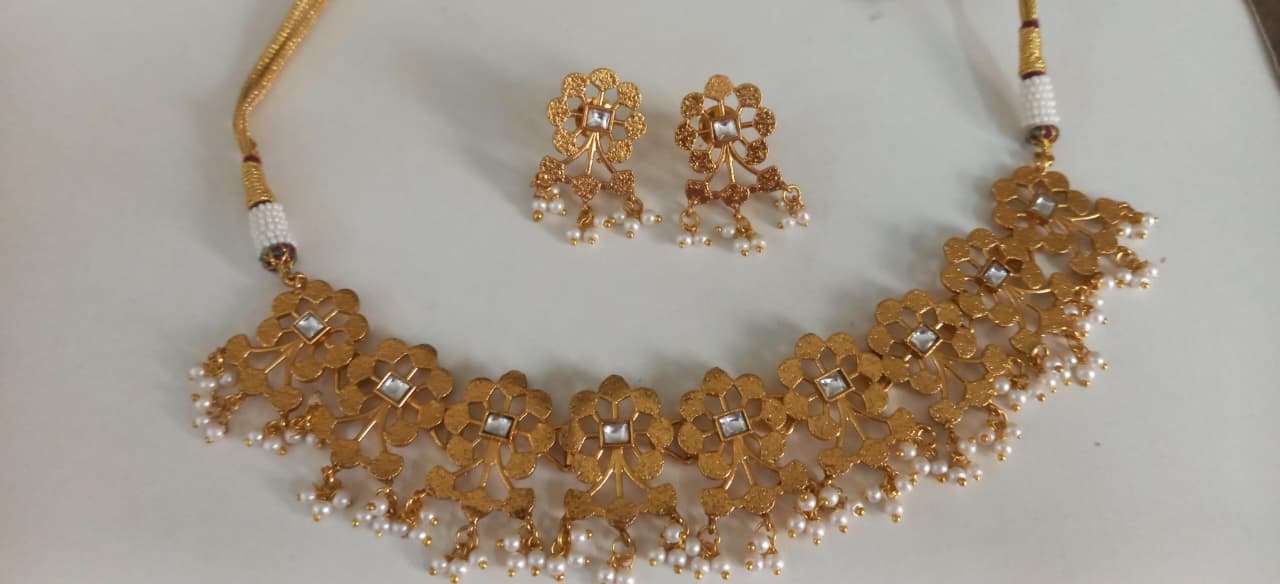 Prisha Choker Set