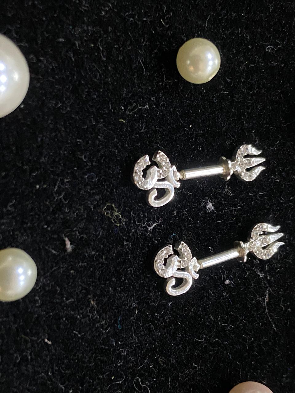 Om Silver Bugadi