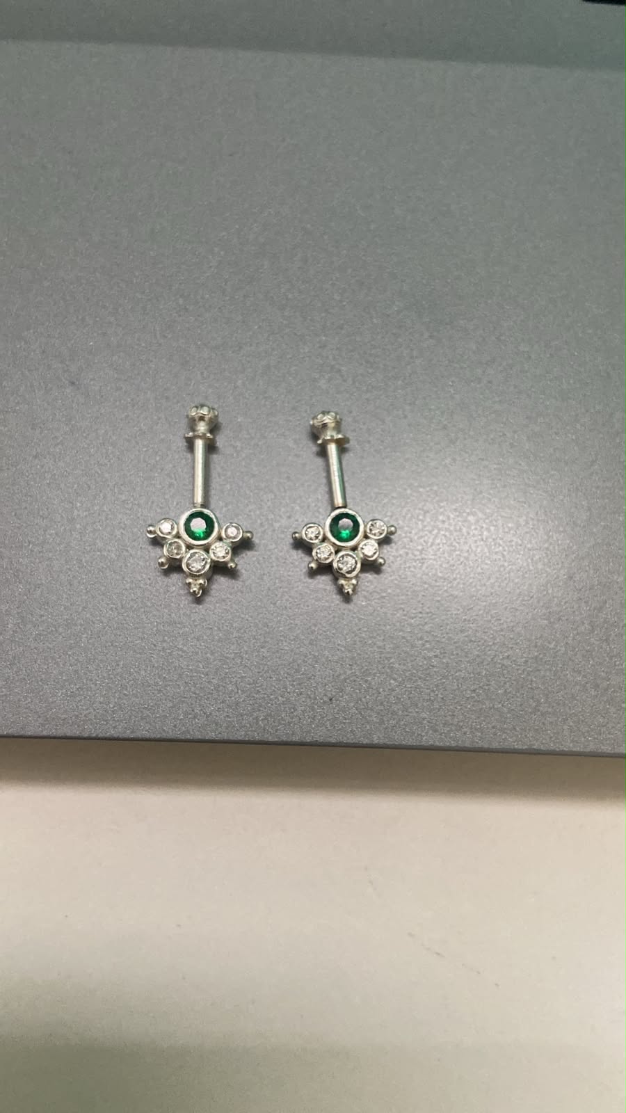Reversible Silver Bugadi