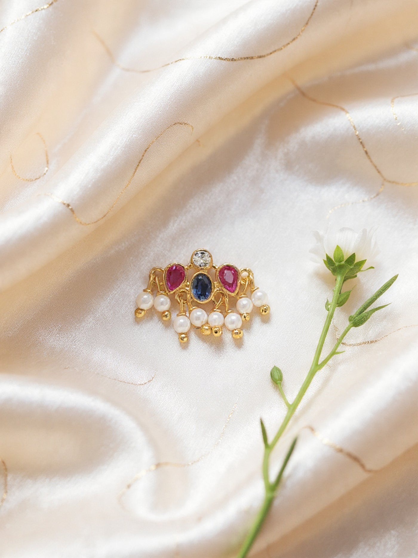 Chitaksh Silver Nosepins