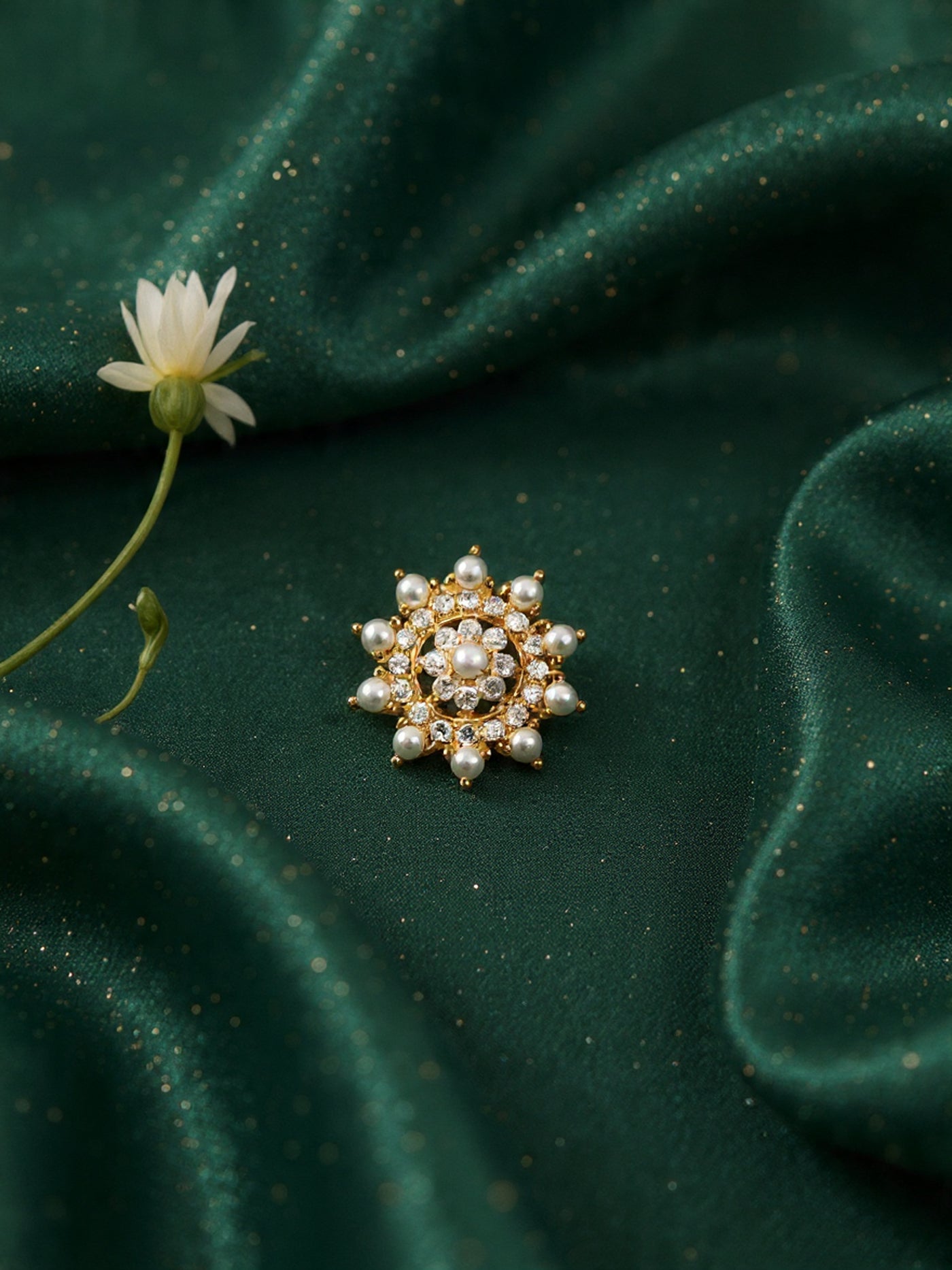 Hiral Silver Nosepins