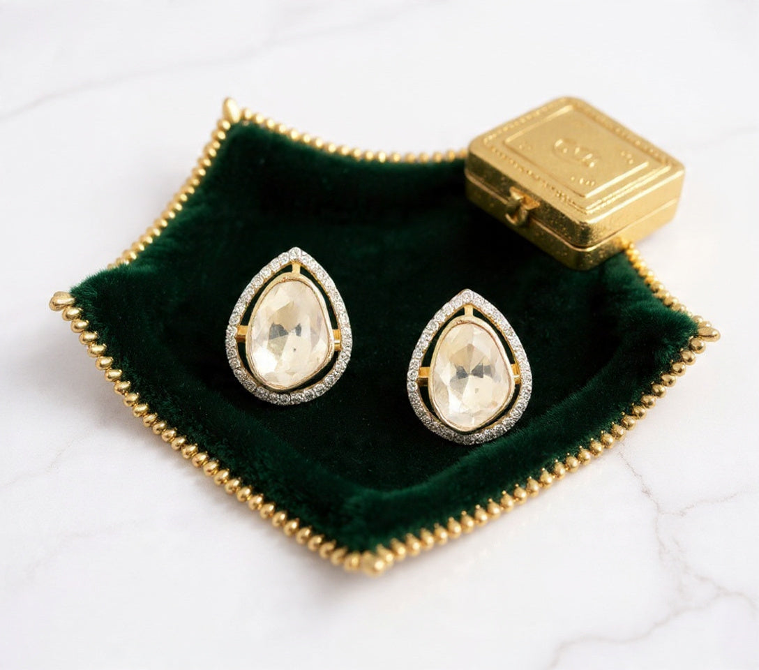 Saavi Silver Studs