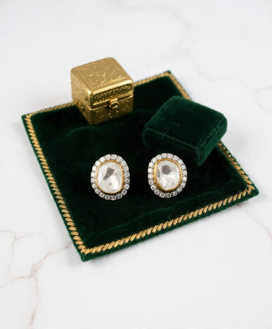 Saavi Silver Studs