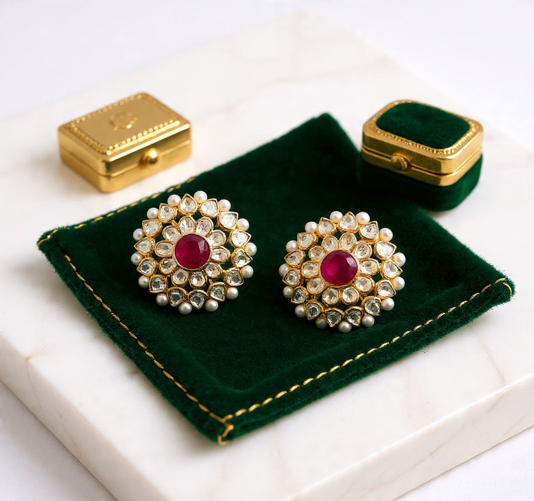 Gulnaar Silver Studs
