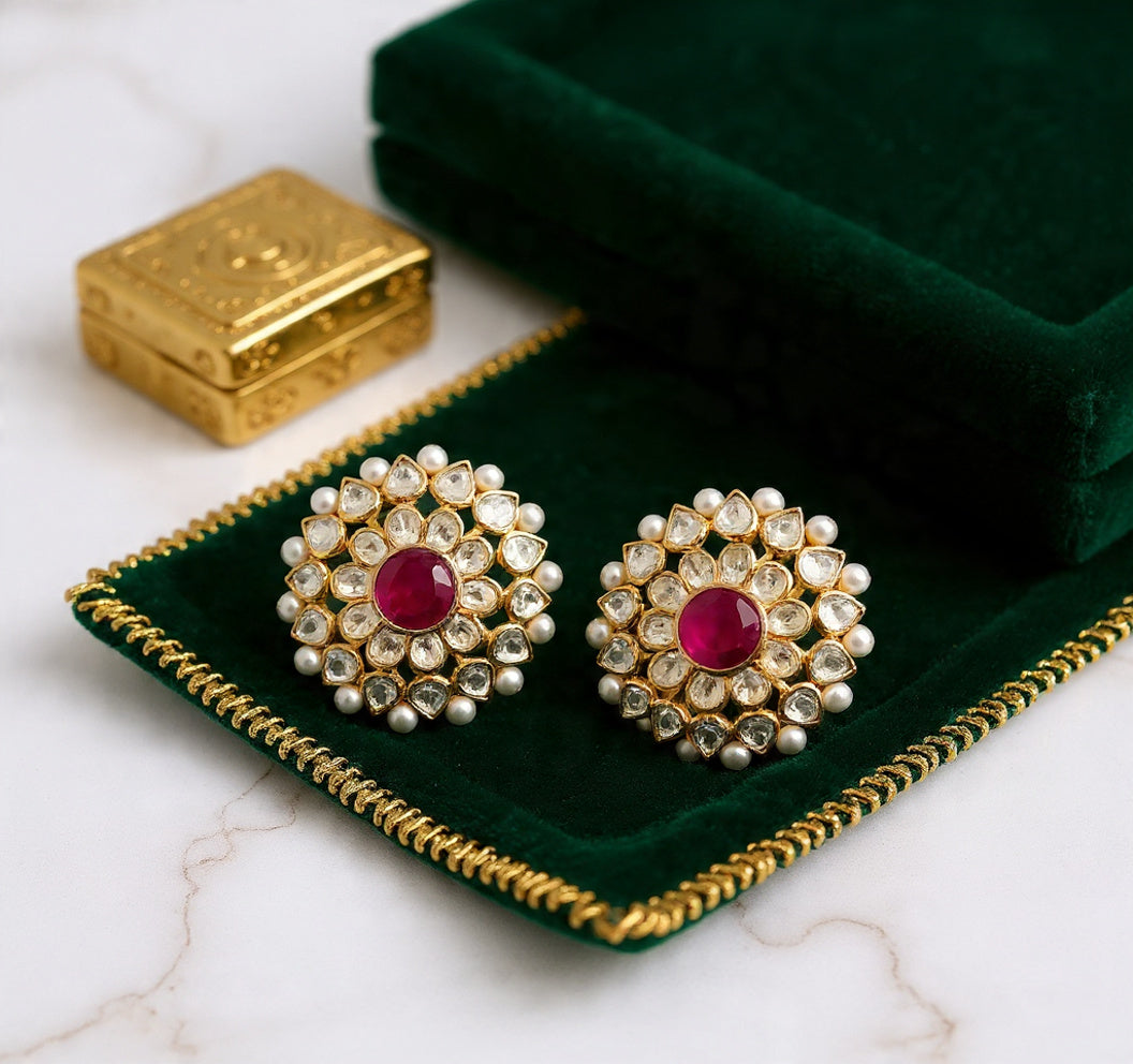 Gulnaar Silver Studs