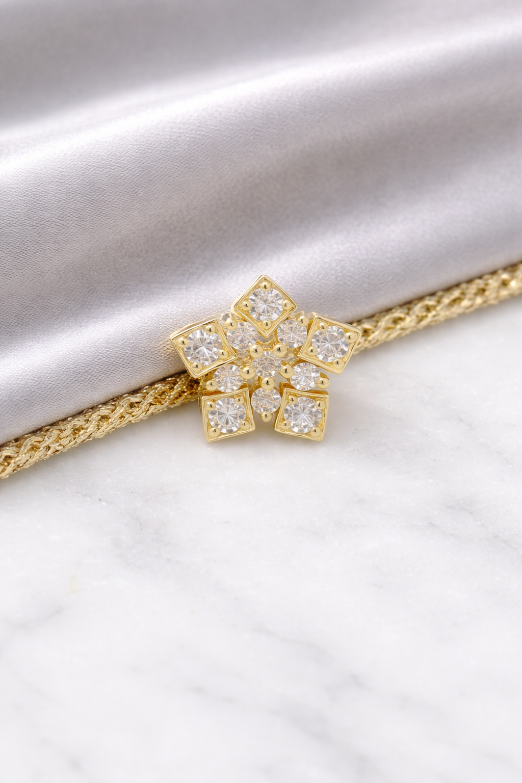 Naksh 925 Sterling Silver Nose Pin for Women